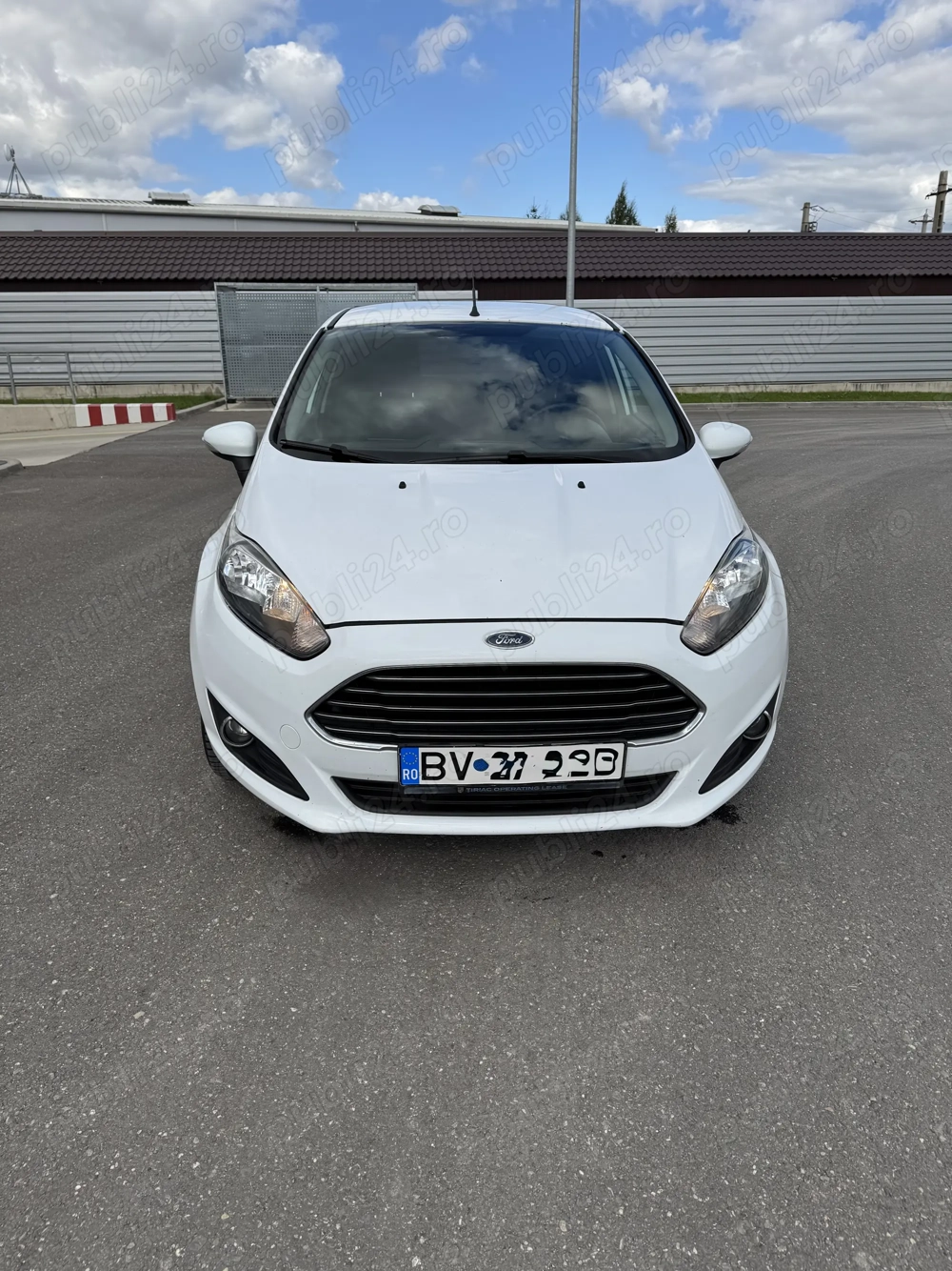 Ford Fiesta cu carte service
