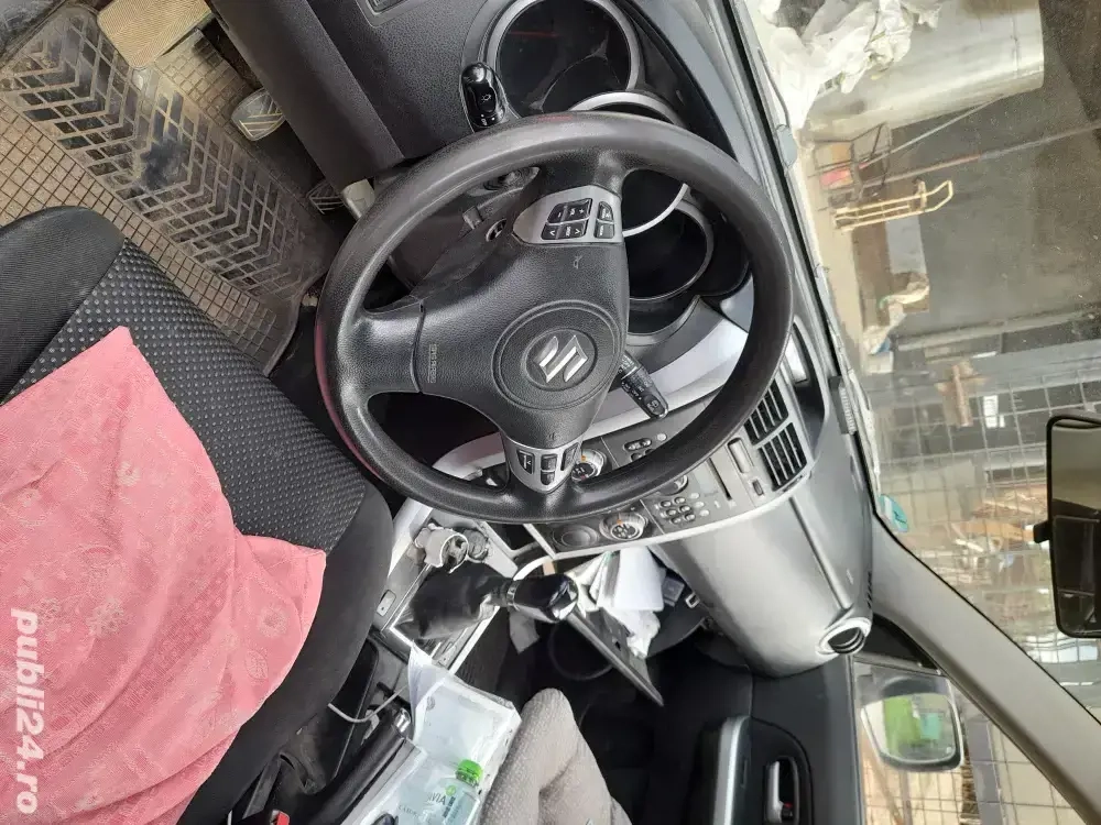vănd suzuky grand vitara 1,9 benzină 2006 înmatriculat stare buna