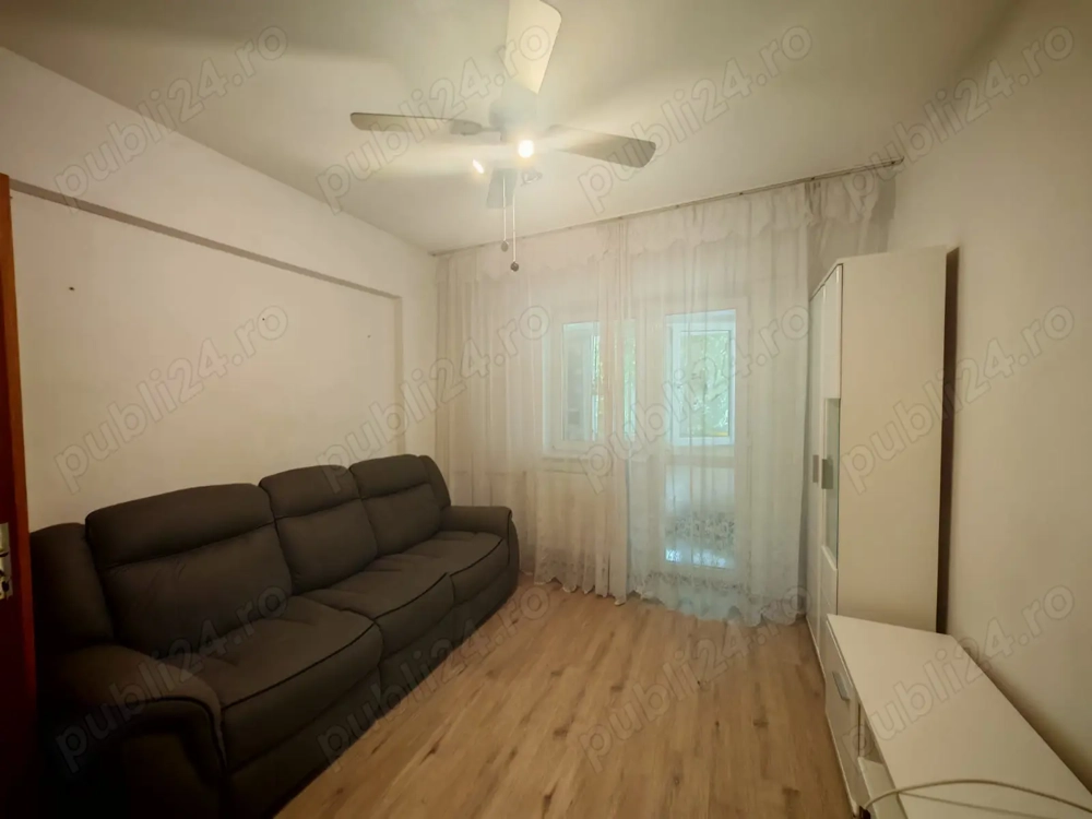 Apartament 3 camere de vanzare in zona Piata Progresu Giurgiului