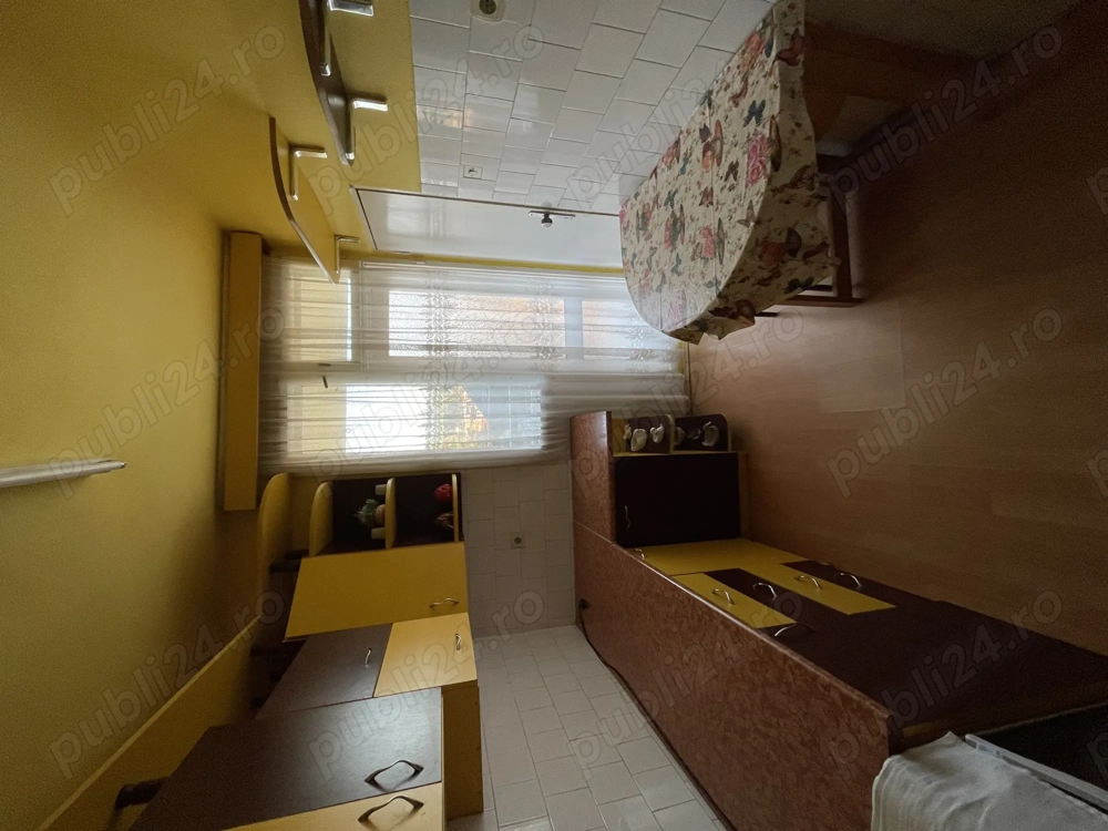 Vând apartament 2 camere Savarsin