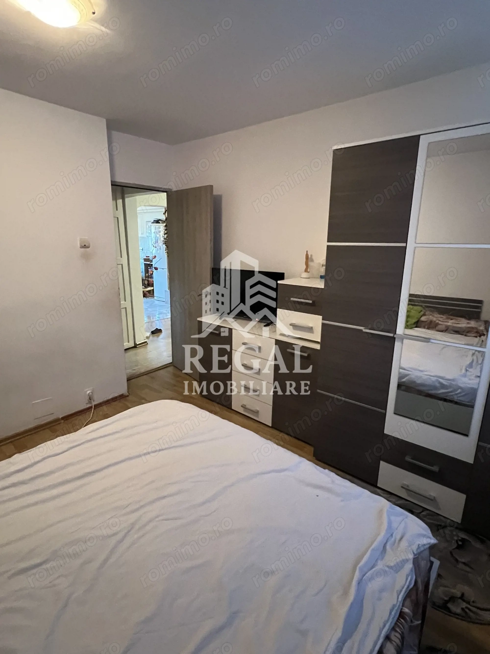 Apartament 3 camere de vânzare – Micro 5/1, Bd. Traian