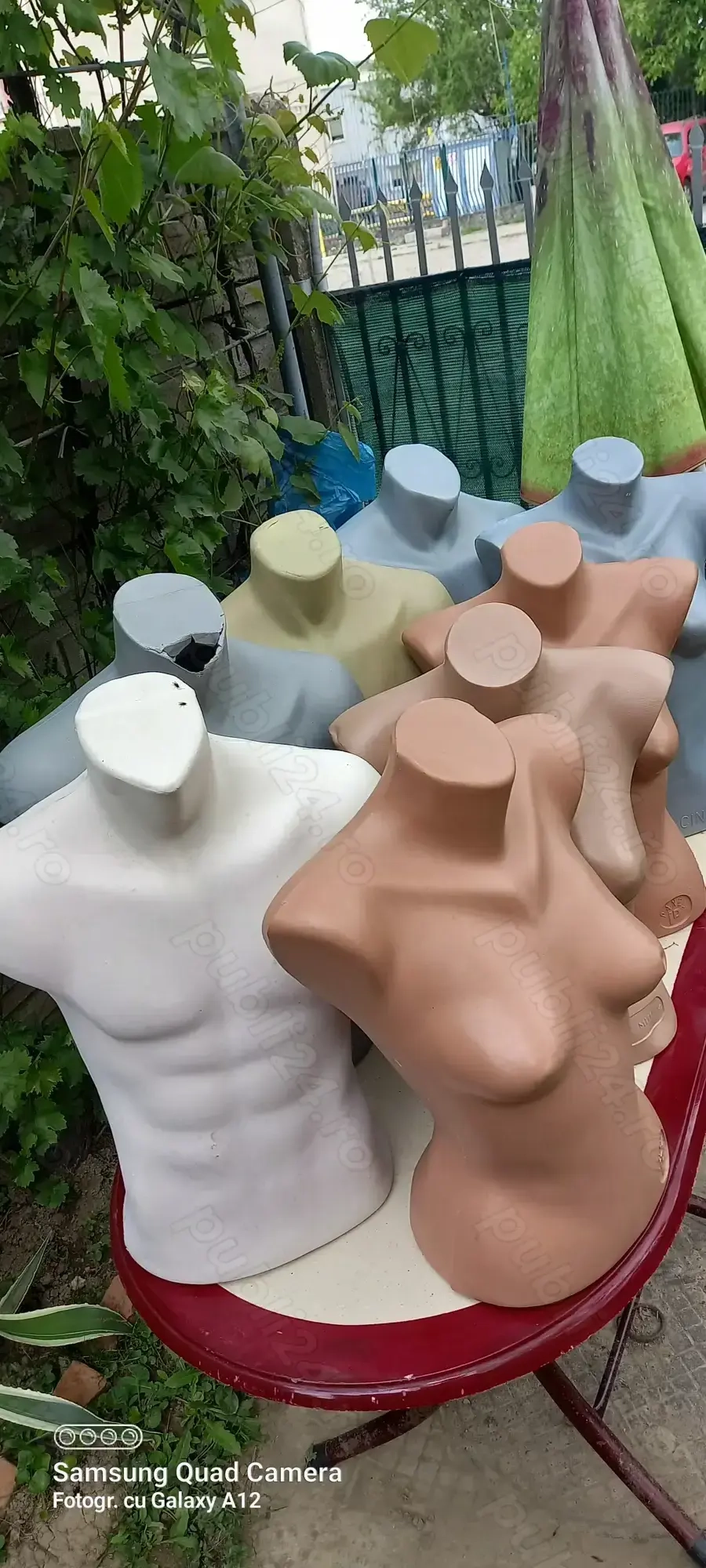 Umerașe și busturi