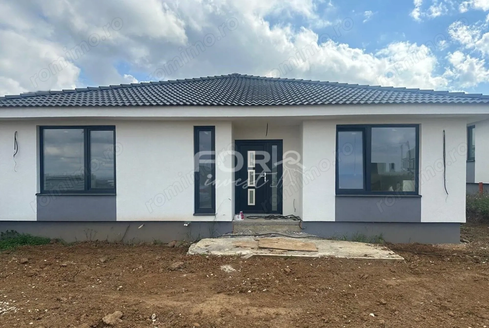 Casa moderna 4 camere, de vanzare in Paleu Bihor