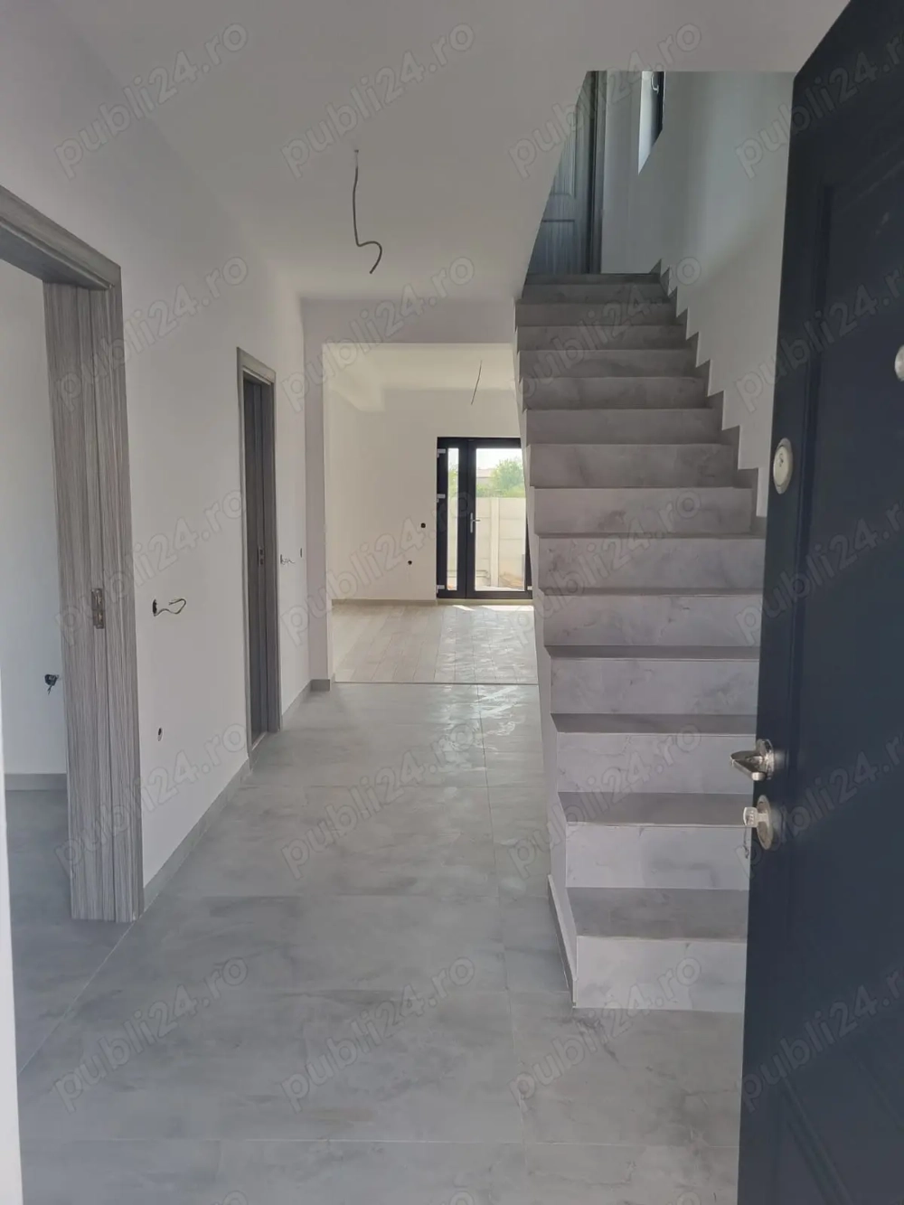 Vila mansarda finisata-3 dormitoare-canal+apa-STB Vila mansarda finisata-3 dormitoare-canal+apa-STB