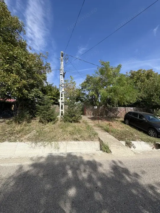 Teren de vânzare,Fântânele