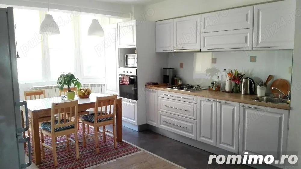 3 cam decomandat Dorobantilor-Simion Barnutiu centrala proprie