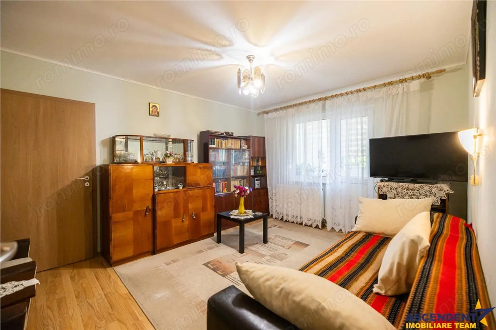 TUR 3D! Apartament la parter, Centru Civic, Strada Harmanului, Brasov