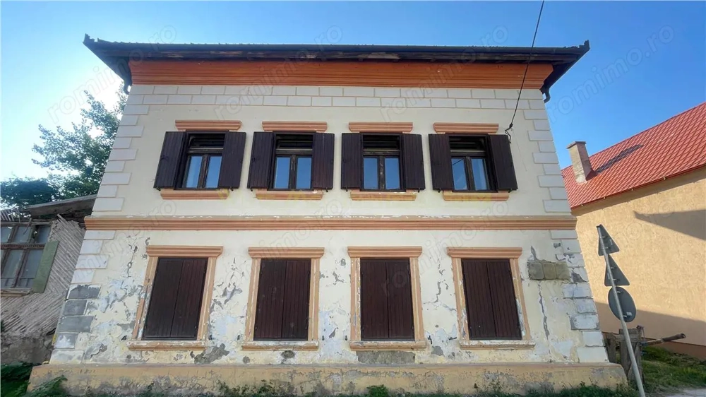 Casa speciala cu istorie de vanzare Jimbor | Fosta scoala