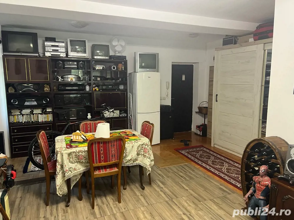 garsoniera de vanzare