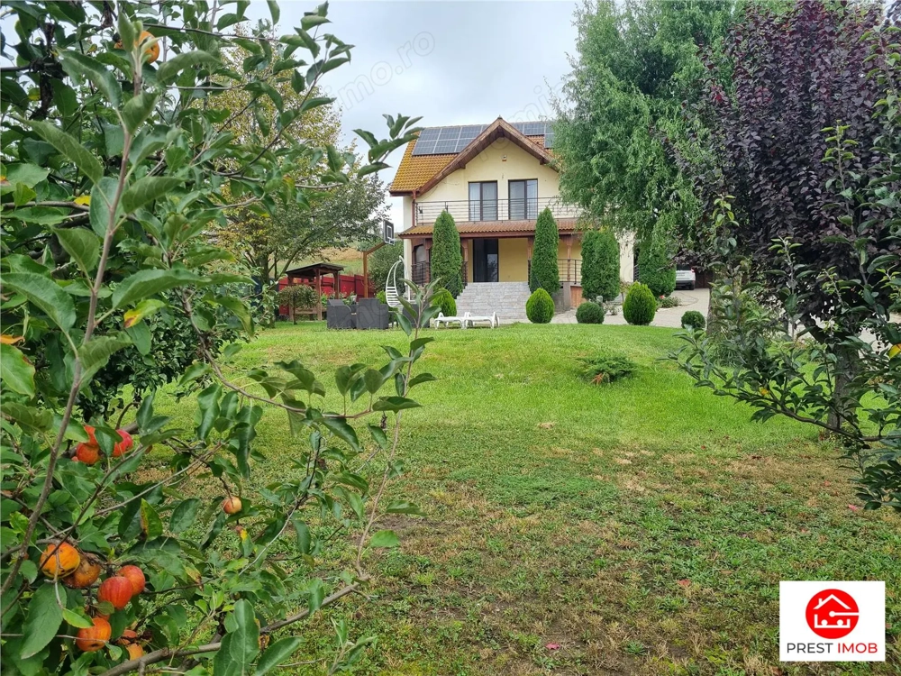 De vanzare casa individuala cu garaj, la cheie, 6 cam, 3 bai, cu 2311 mp , Nazna