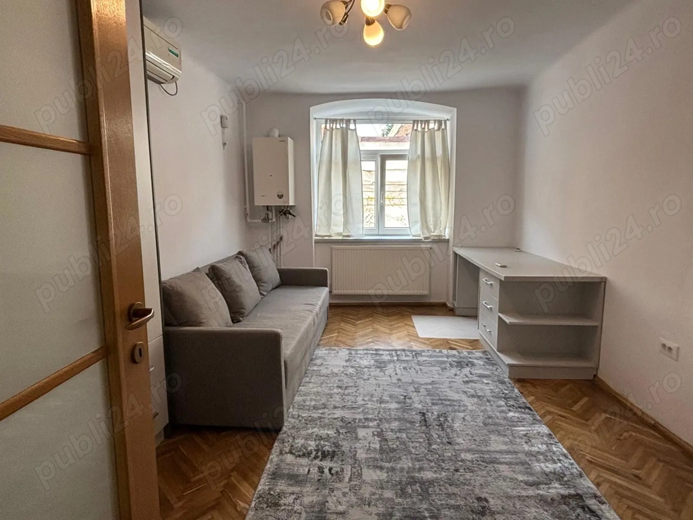 Garsonieră elegantă de închiriat în Centrul Istoric, disponibila imediat. 