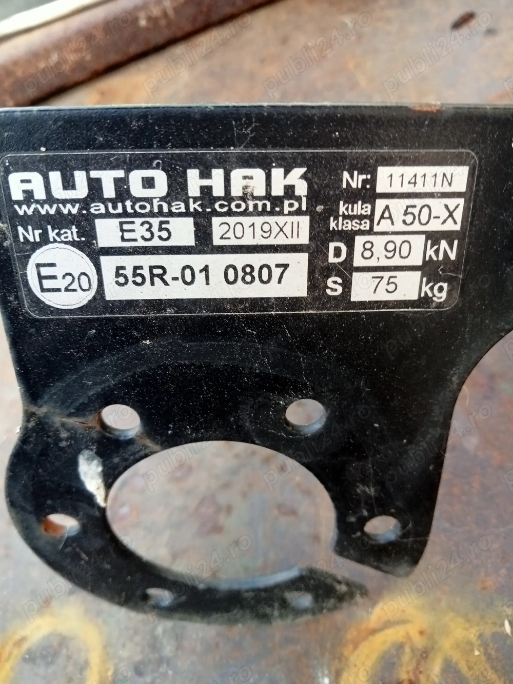 Cârlig Opel Zafira nefolosit