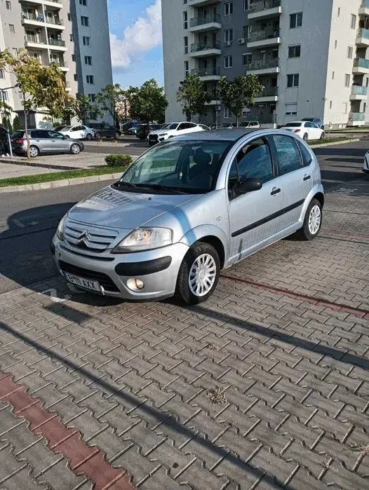 Citroen C3  1200 euro   vînd   schimb   diferență   negociabil