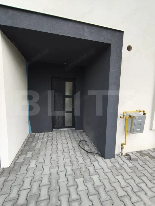 Apartament modern pe două niveluri în Sânmartin loc de parcare/gradina incluse!