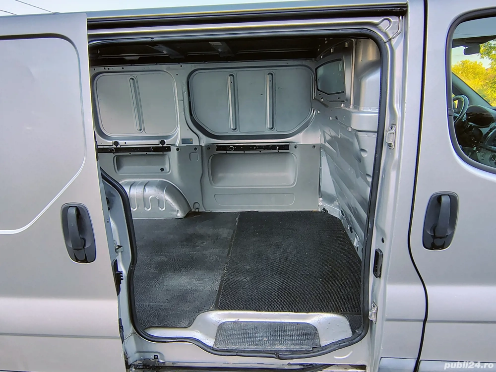 Vând Renault trafic  Vând Renault trafic