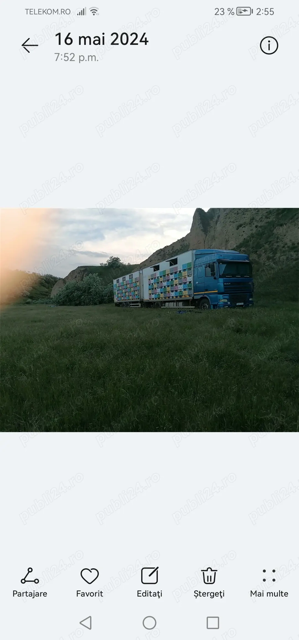 Vând camion și remorca apicole