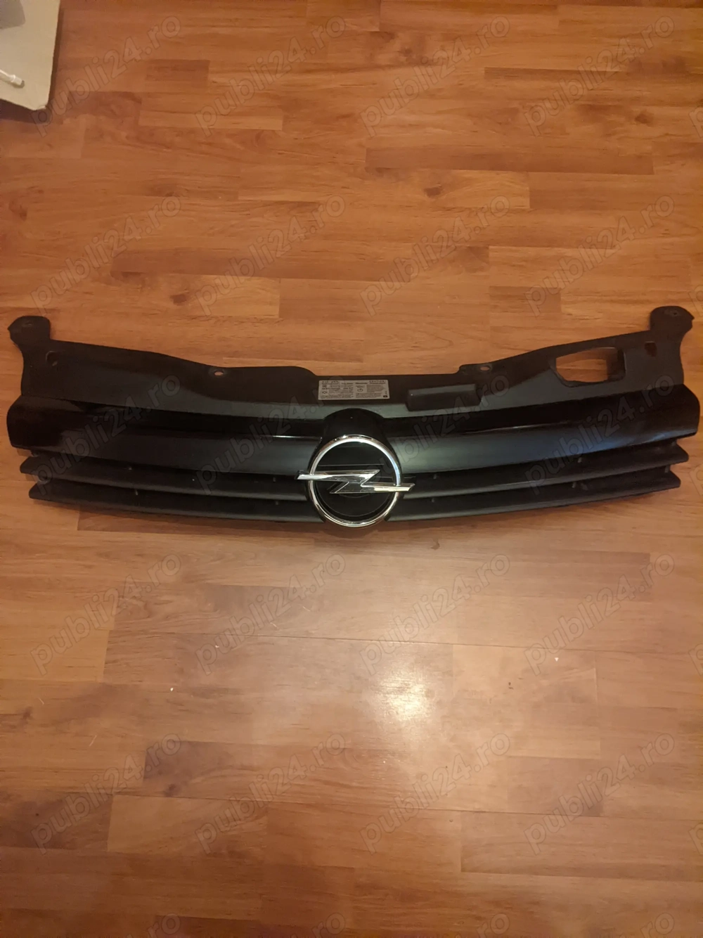 Grila fata originala Opel Astra H 2004-2007 impecabila completa