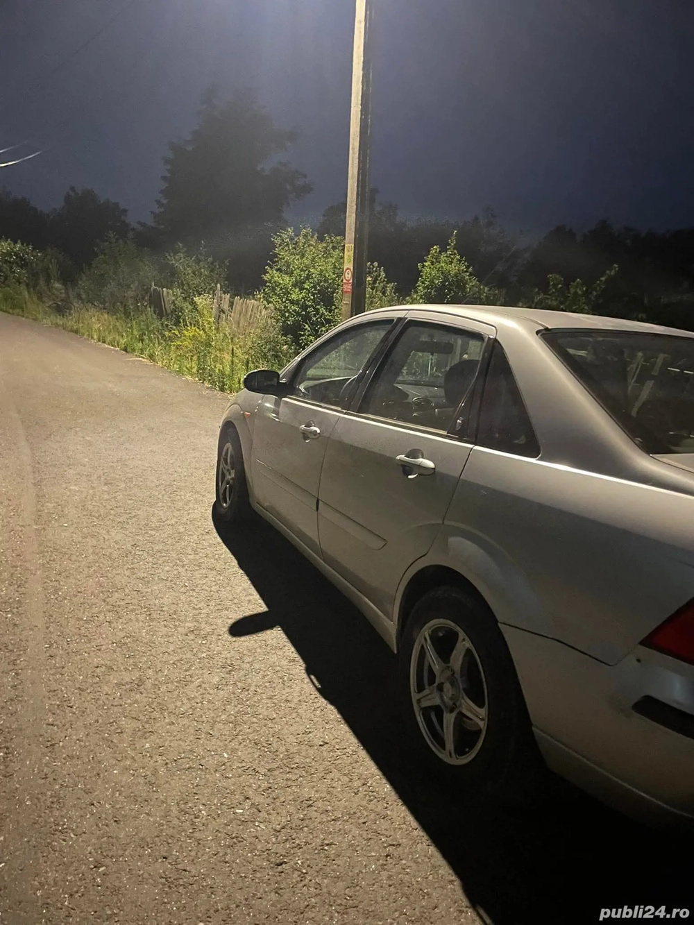 dezmembrez ford focus 1.8 tdci 2004