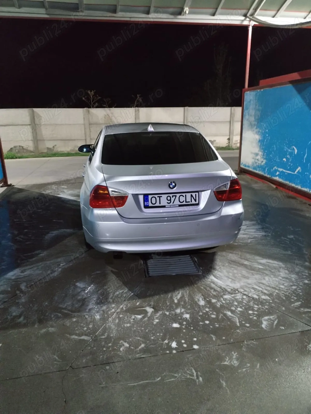 Bmw 318i,2007,2.0 benzină,cutie manuală 