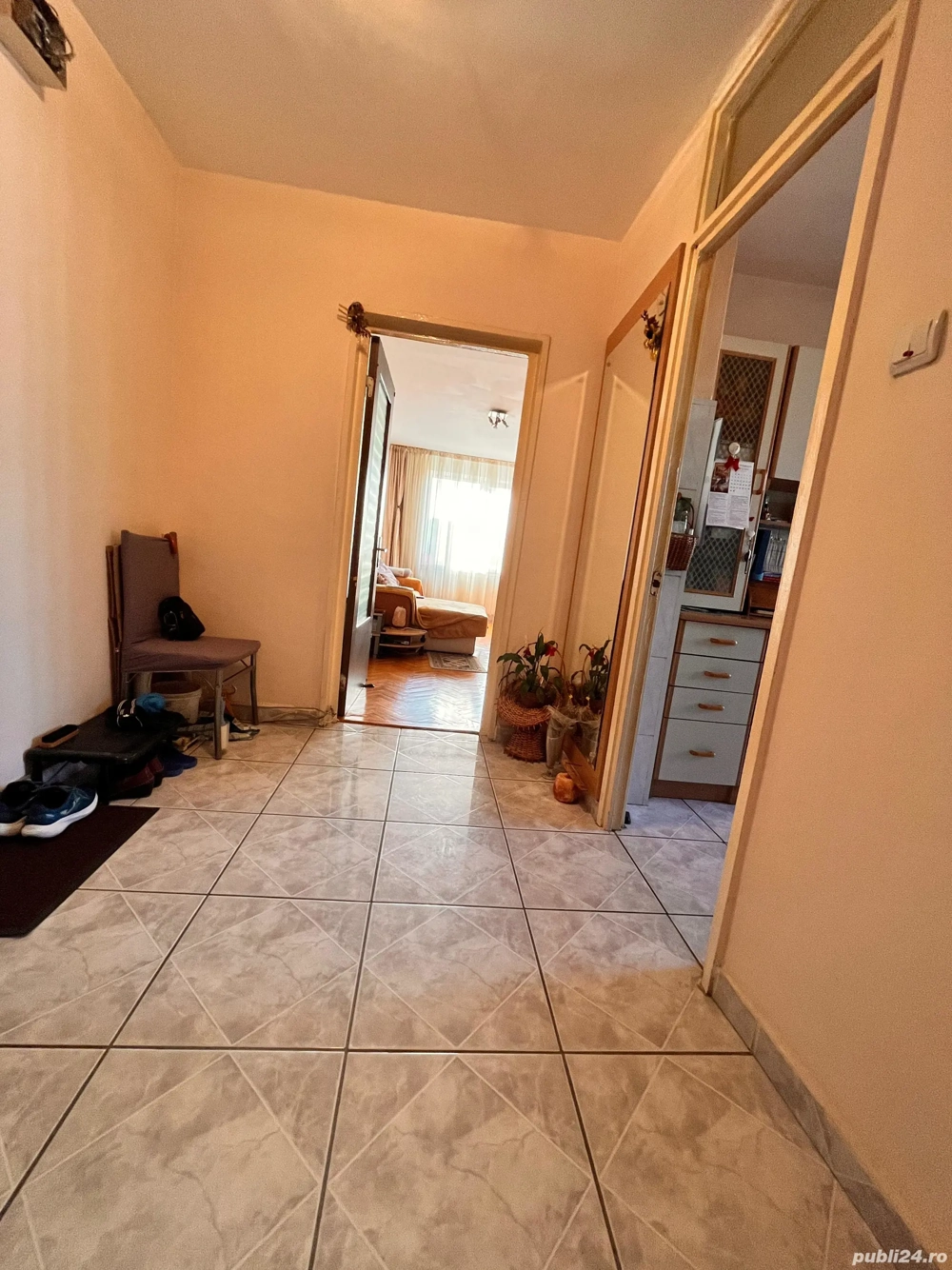 Apartament 3 camere Oltenitei - Aparatorii Patriei