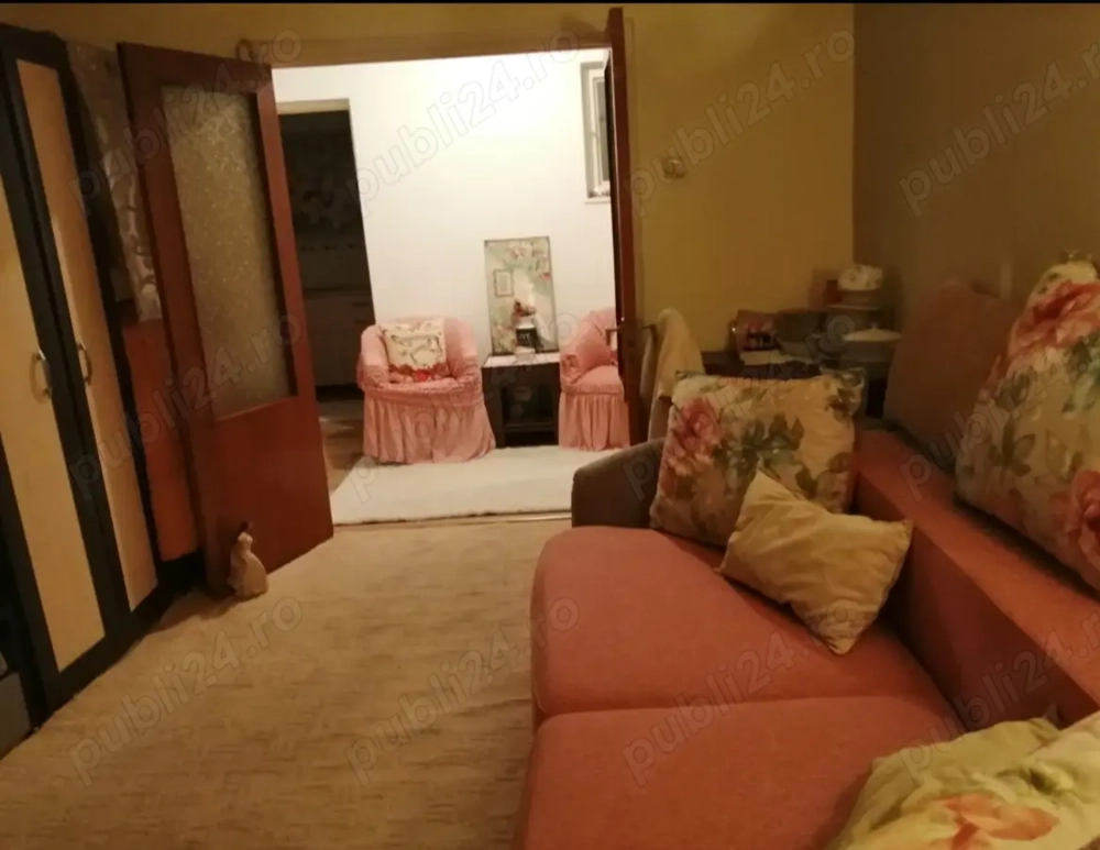 Vând apartament in Cugir 