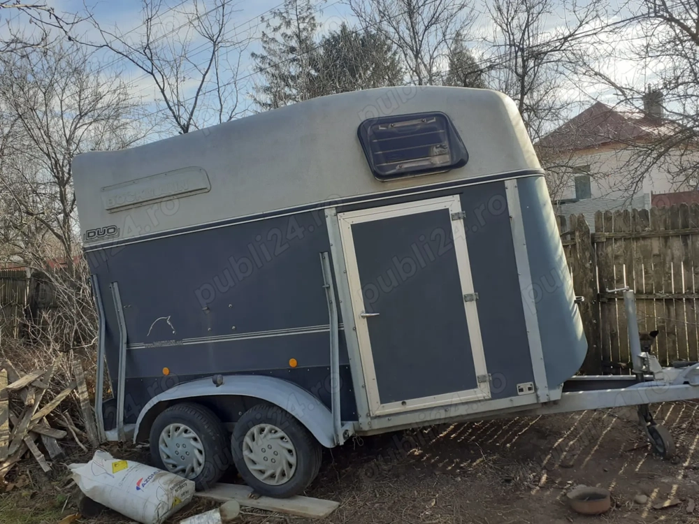 Vând doua remorci speciale pentru cai  Vând doua remorci speciale pentru cai