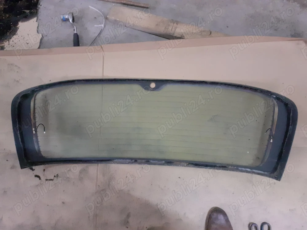 Luneta passat b6 break 150 lei