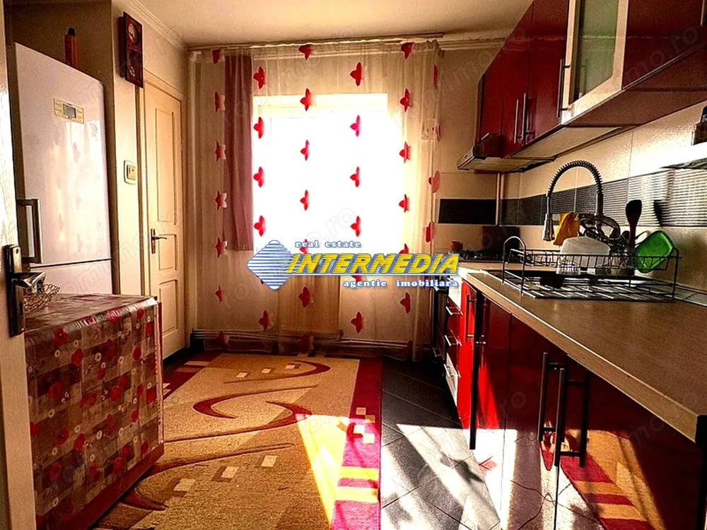 Inchiriere CETATE Apartament 3 camere deco 2 Bai Balcon parcare mobilat complet