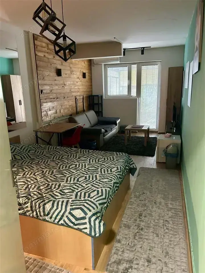 Garsoniera de inchiriat zona Piata Sudului