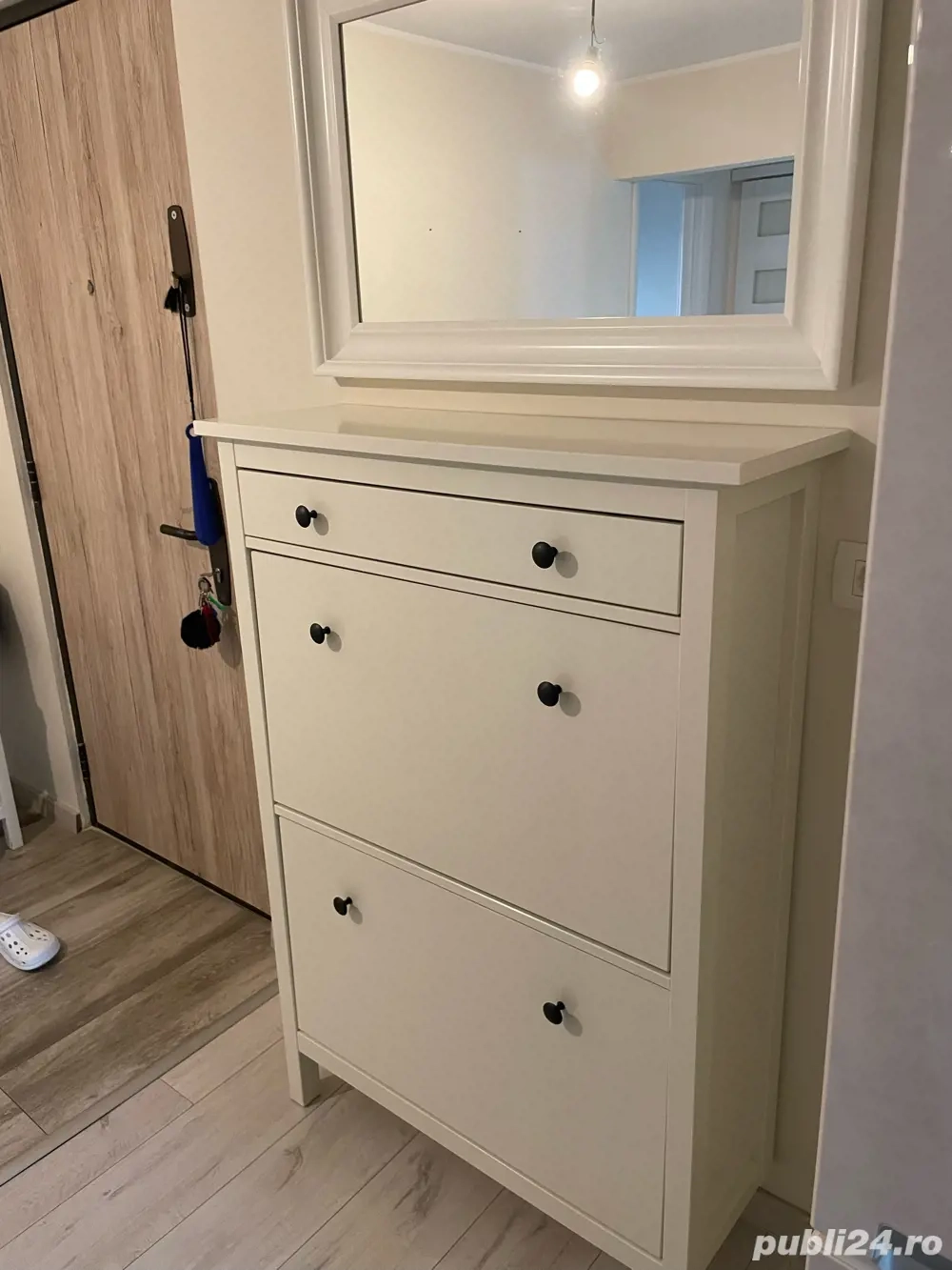 Apartament NEMOBILAT de inchiriat Apartament NEMOBILAT de inchiriat