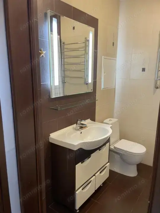 Garsoniera de inchiriat zona Mega Mall