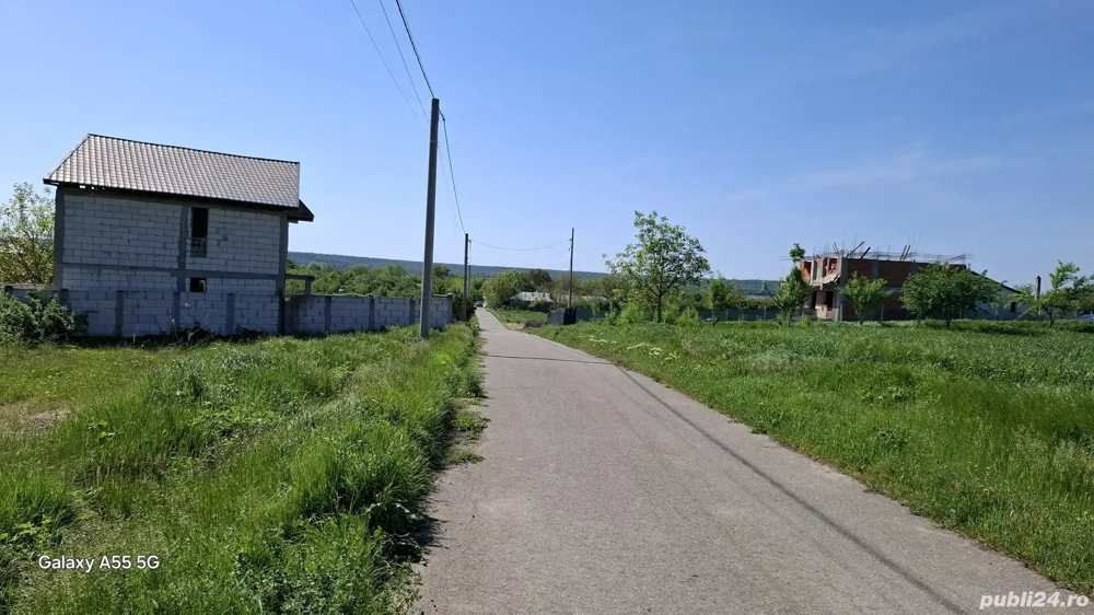 Teren de vânzare 300 mp Budeni comuna Comana 