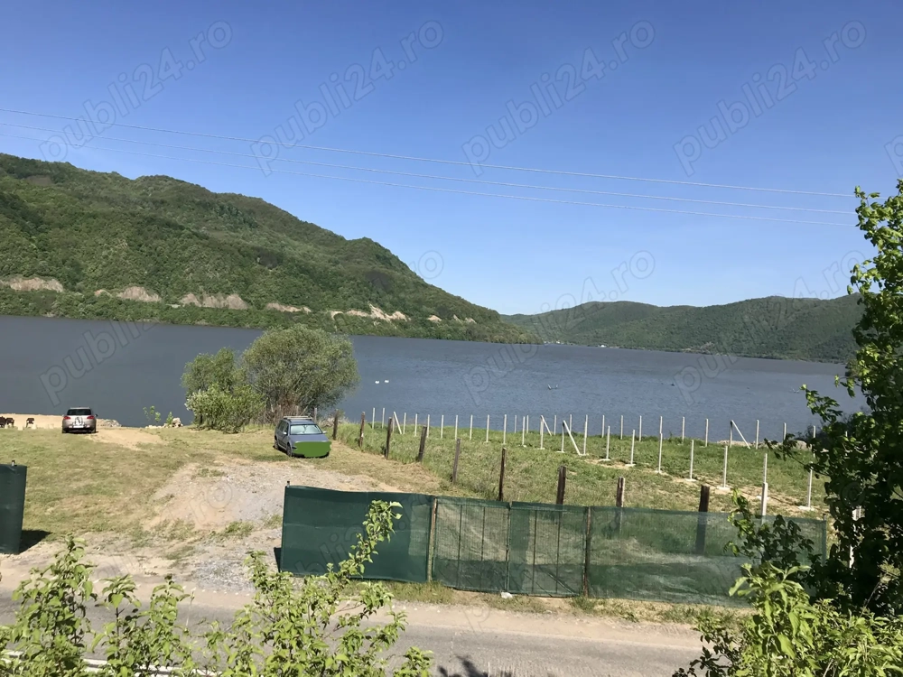 Vând teren la Dunăre Vând teren la Dunăre