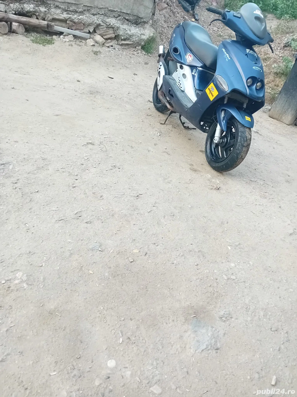 vând urgent Malaguti F15 vând urgent Malaguti F15