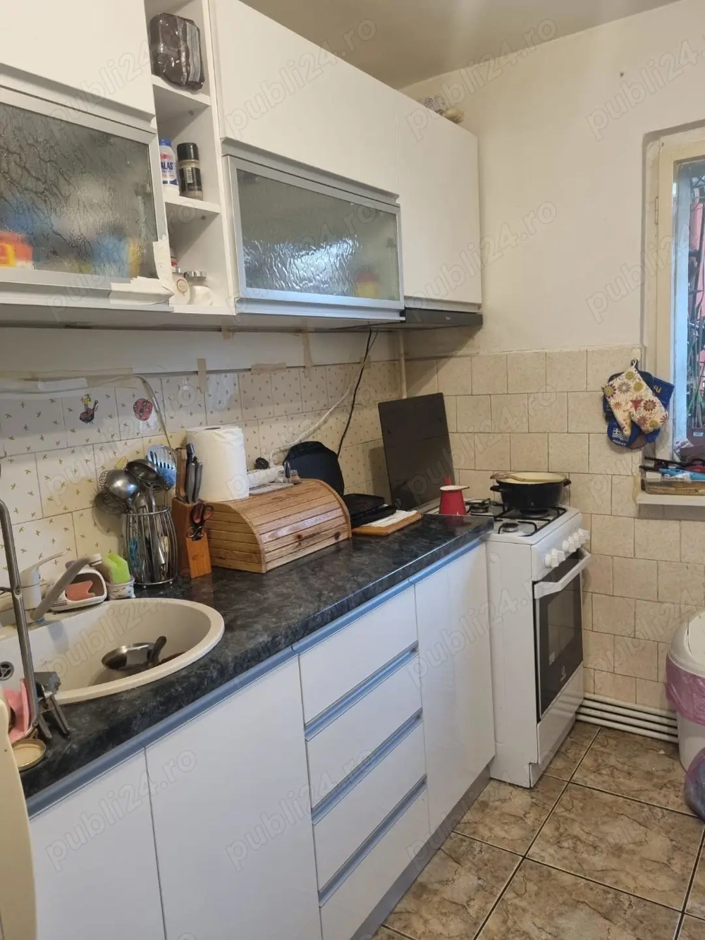Vand apartament 2 camere decomandat in zona Unirii Sud, Buzau