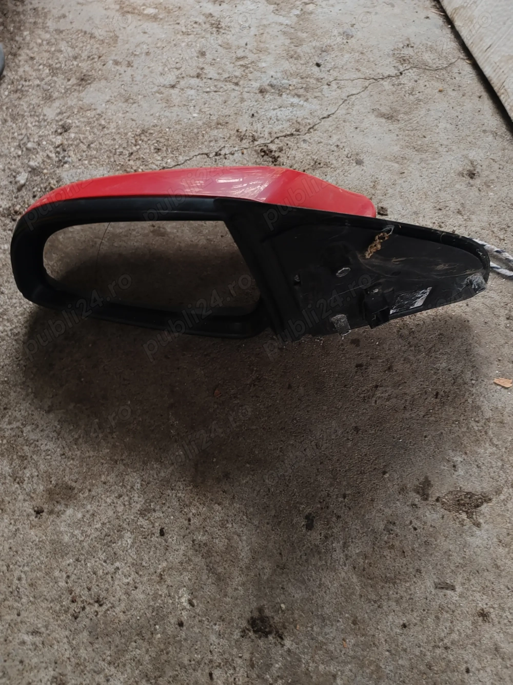 Vând oglindă partea stânga opel