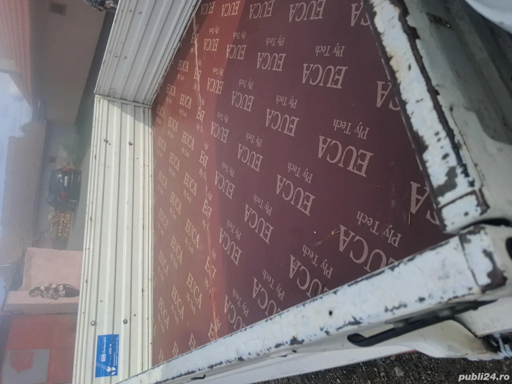 vând  sau sch camioneta wolkswagen 