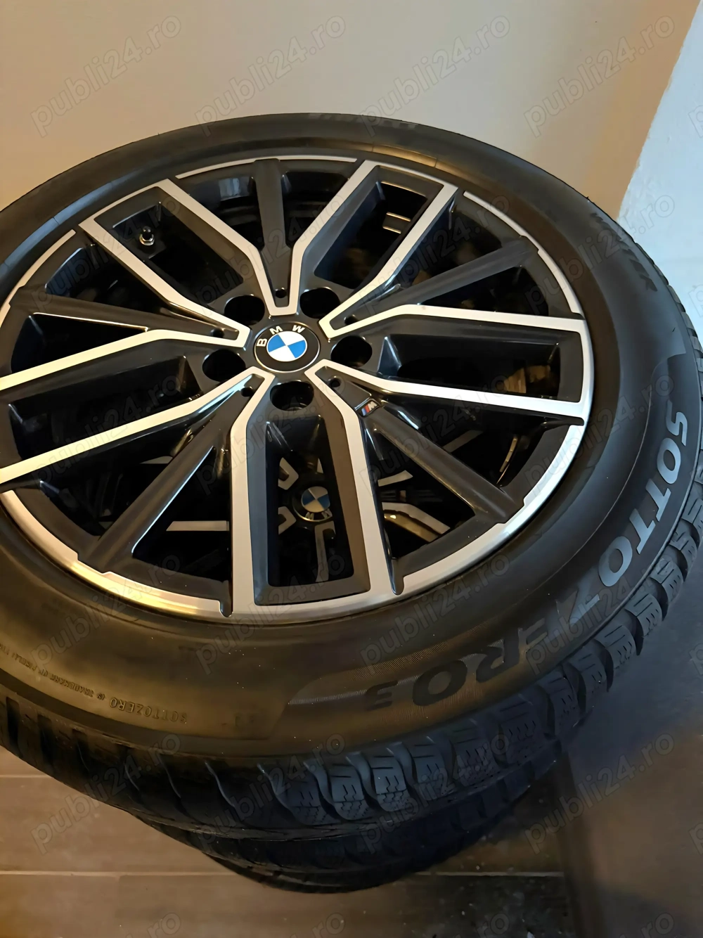 Jante BMW  iX + anvelope  R18 