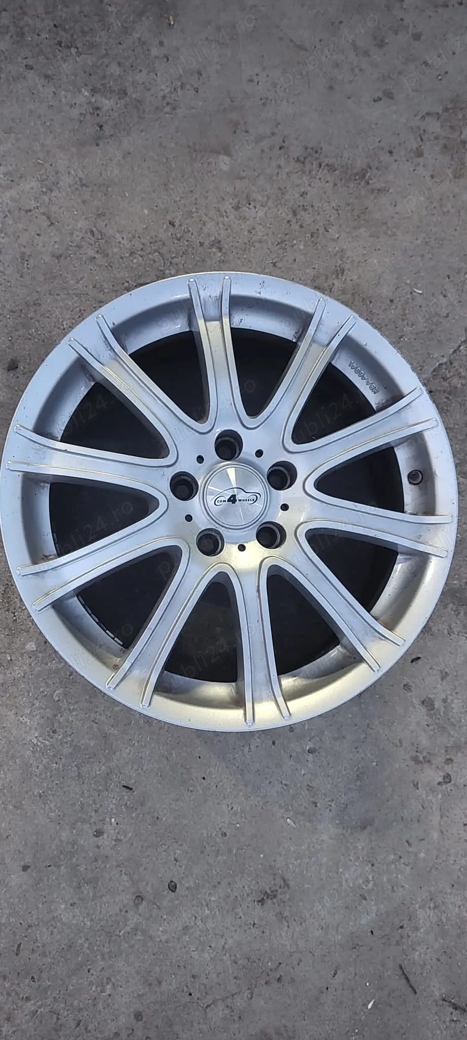 De Vanzare pret bun 4 bucati  sau schimb cu jante 215r17