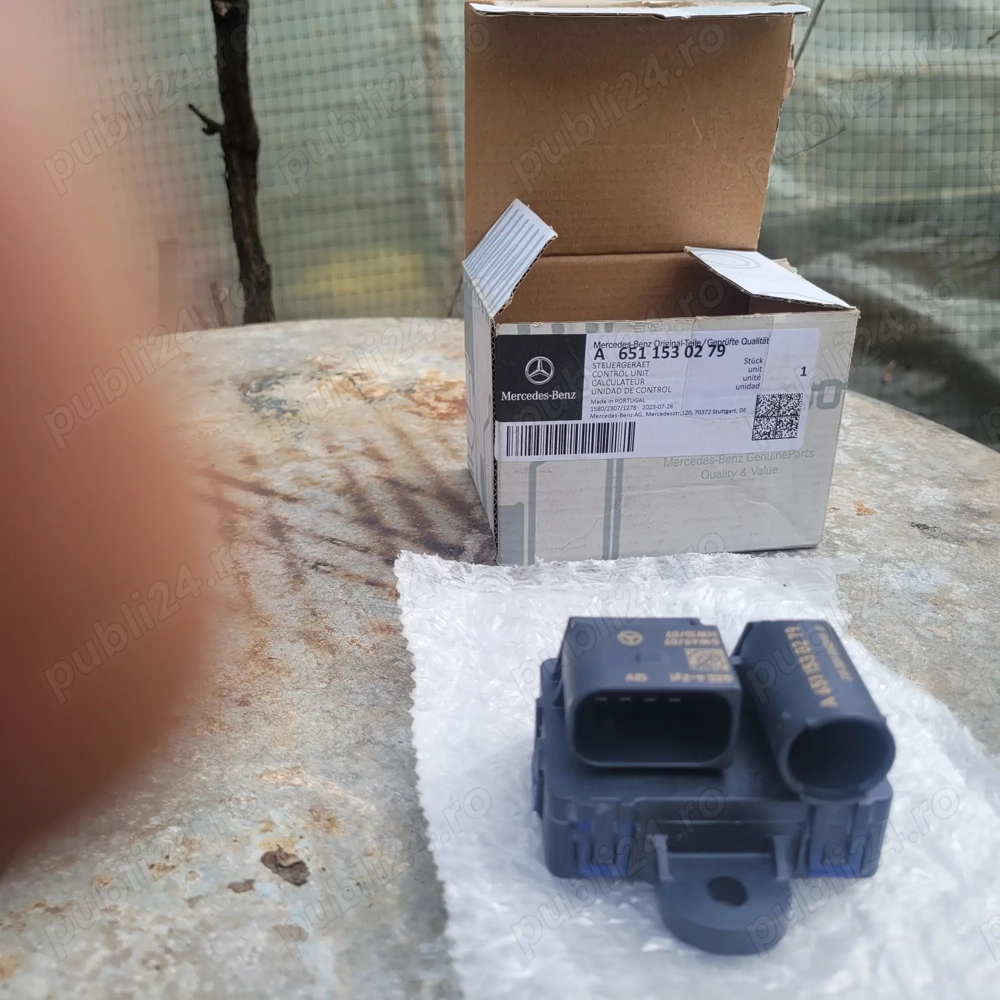 Vând releu bujii și bloc de lumini mercedes sprinter. 