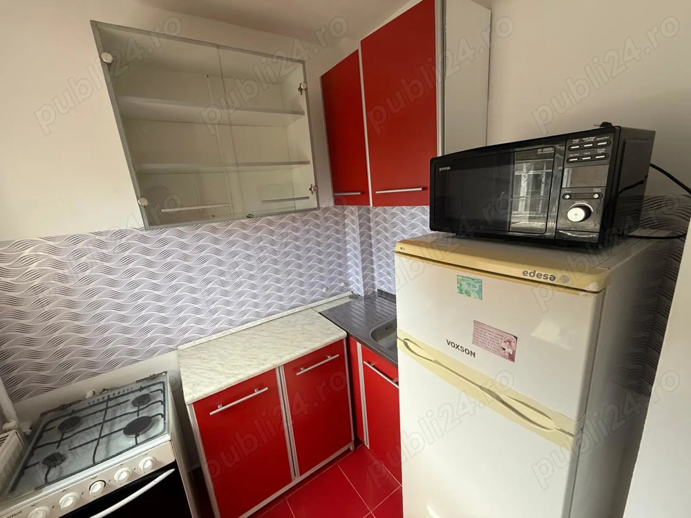 Inchiriez garsoniera