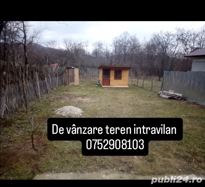 vand teren intravilan 600 mp 