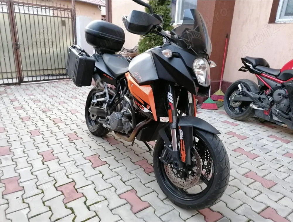 KTM SMT 990 adventure