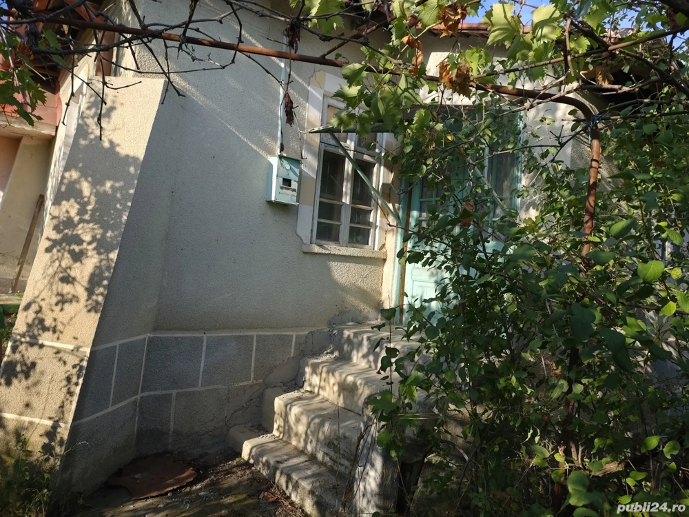 casa batranească ultracentral Com Perisor