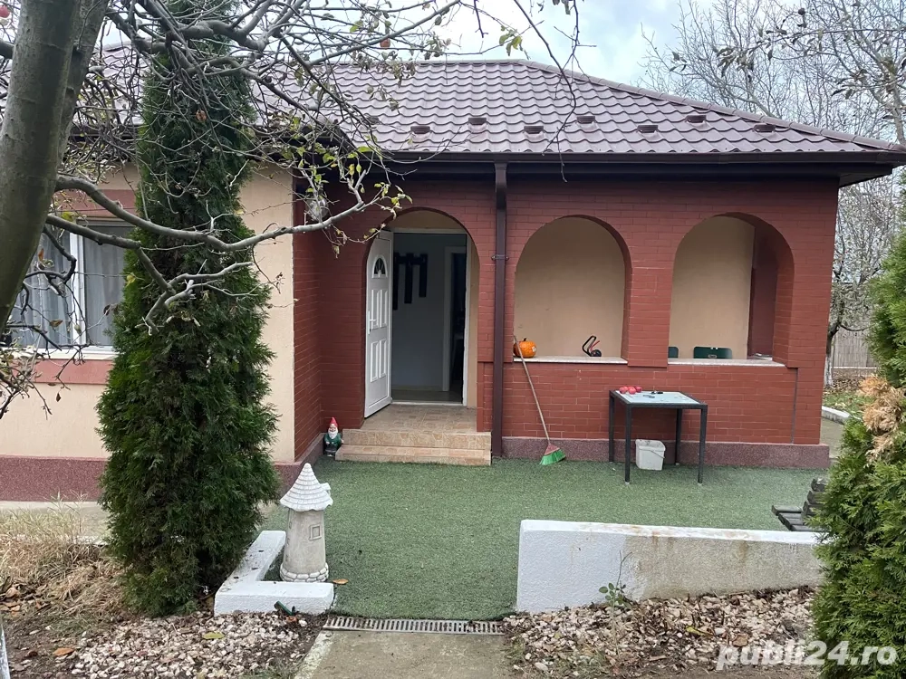Casa de vanzare in Aroneanu