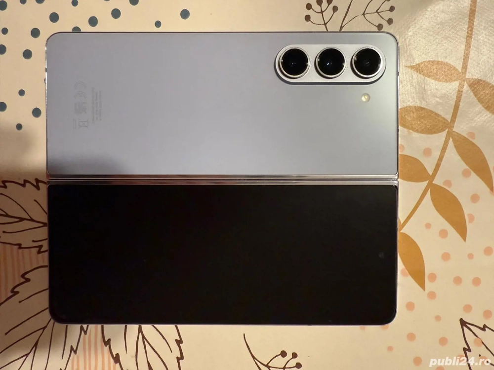 Vând telefon mobil Samsung Galaxy Z Fold5 , 512 GB , Icy Blue