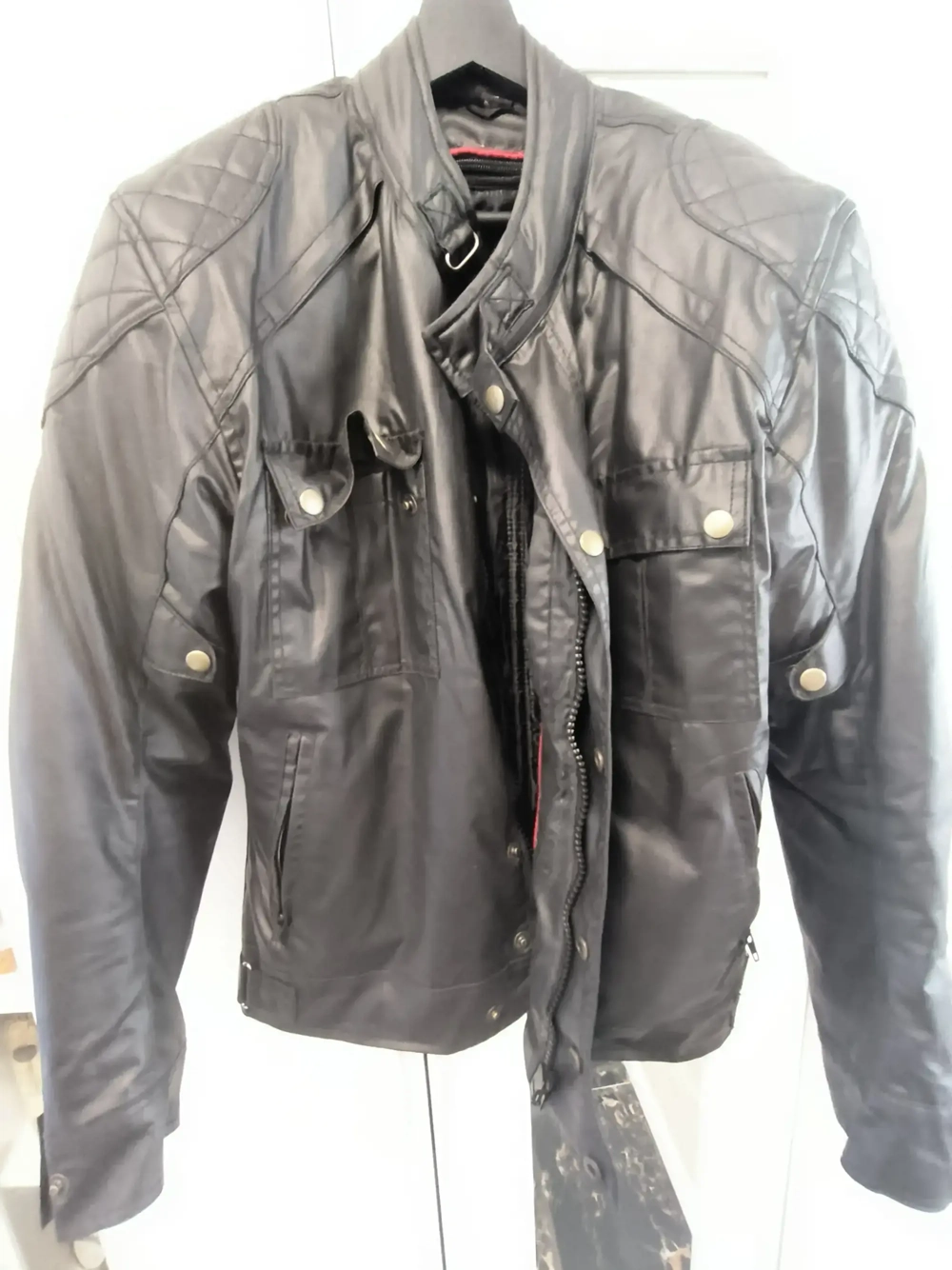  Geacă moto M + costum impermeabil L   700 lei negociabil