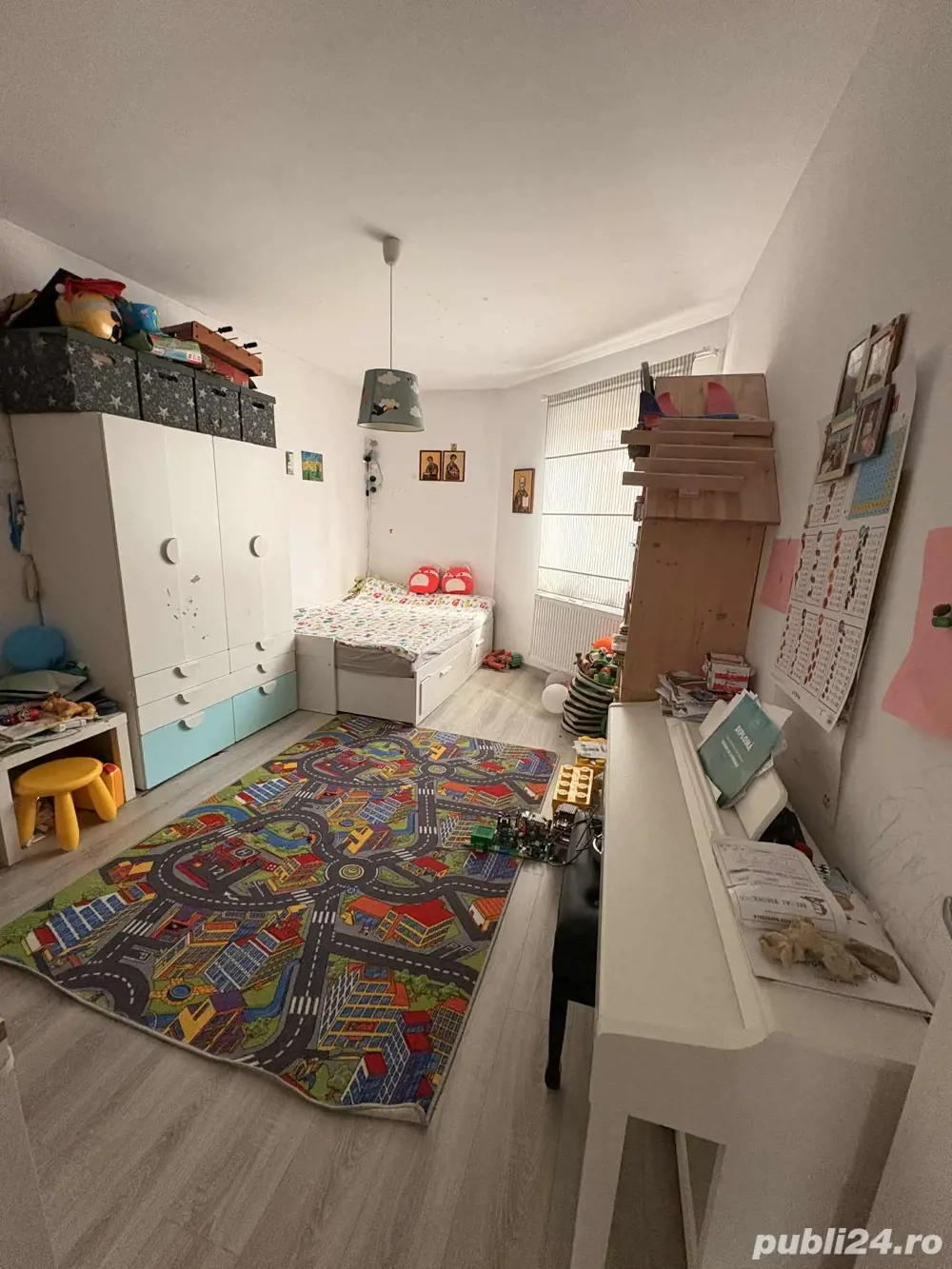 Casa curte, zona verde, Bucurestii noi, langa parc Bazilescu, 85 mp.