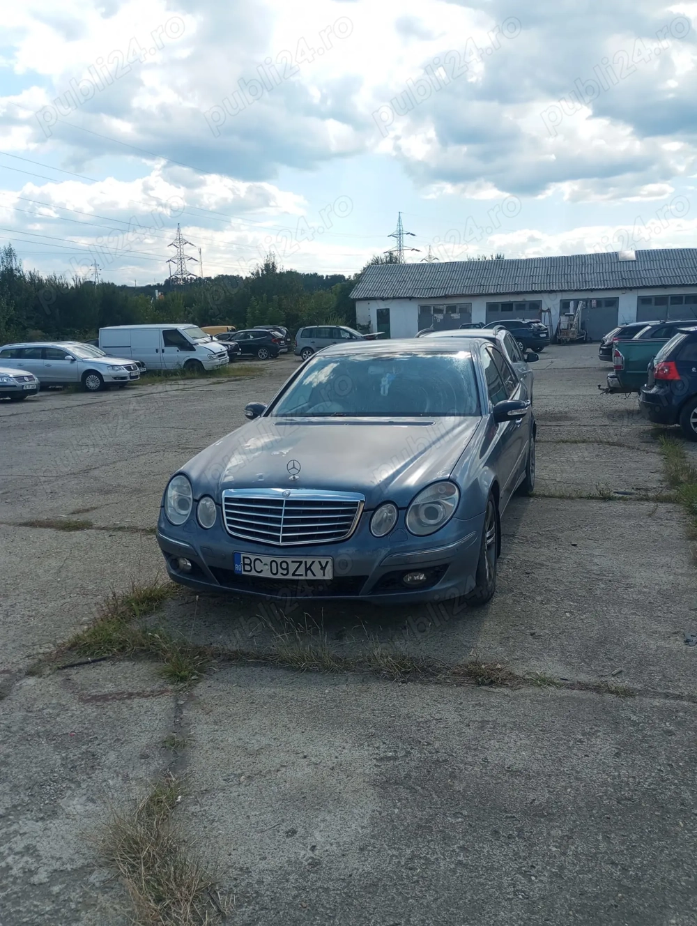 Dezmembrez Mercedes E270 CDI