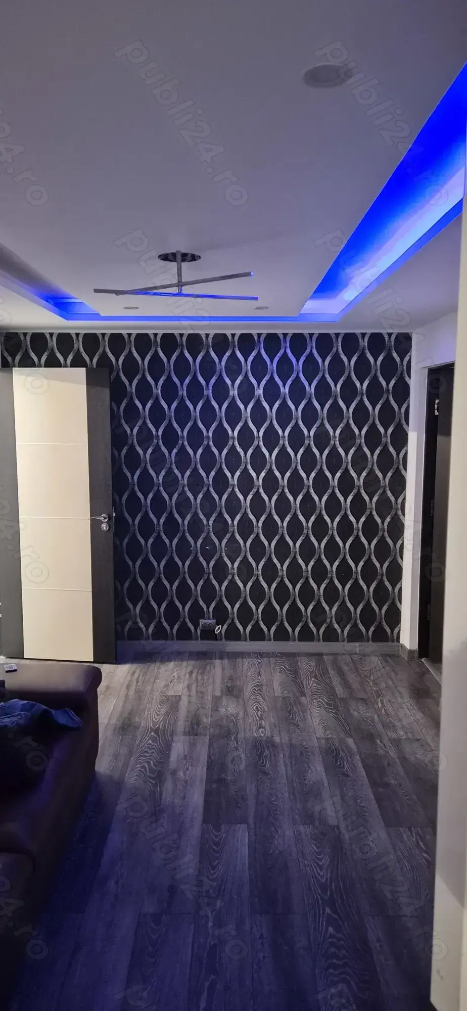 Închiriez apartament în regim hotelier  Închiriez apartament în regim hotelier